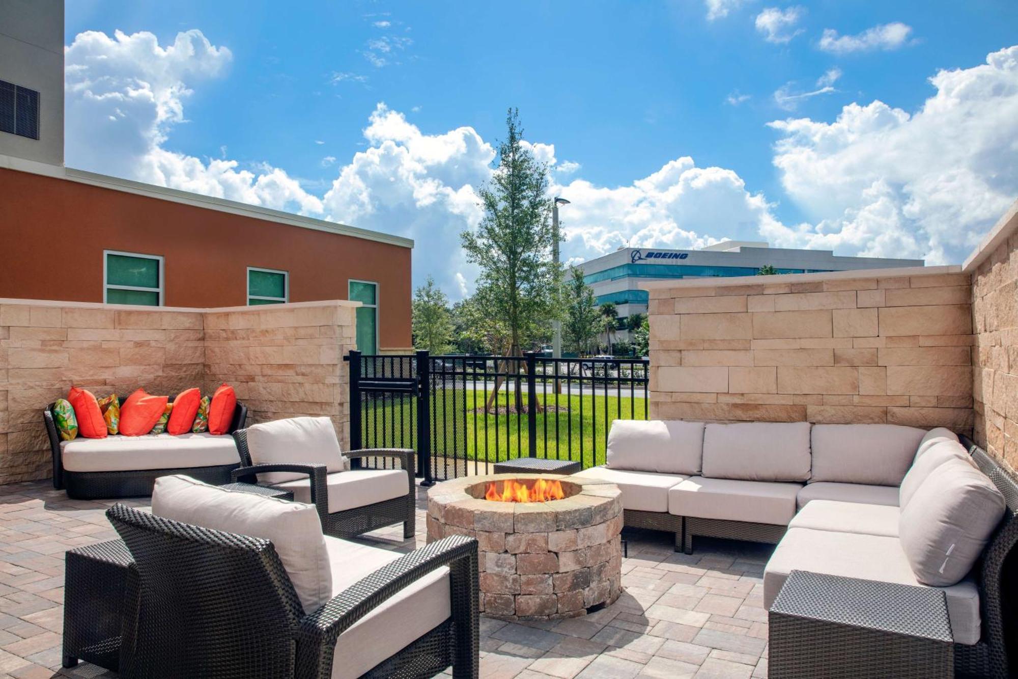 Hyatt Place Kennedy Space Center 3*